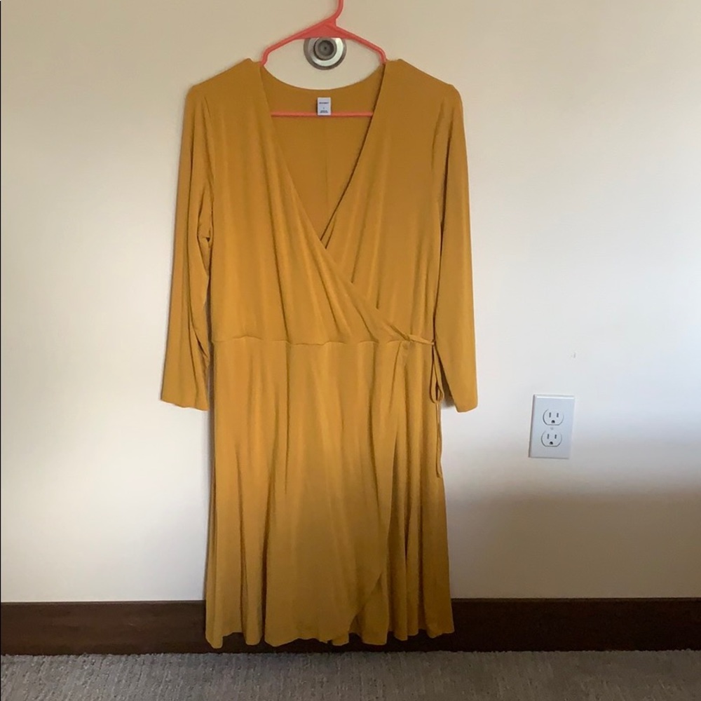 Old Navy Mustard Wrap Dress (L)